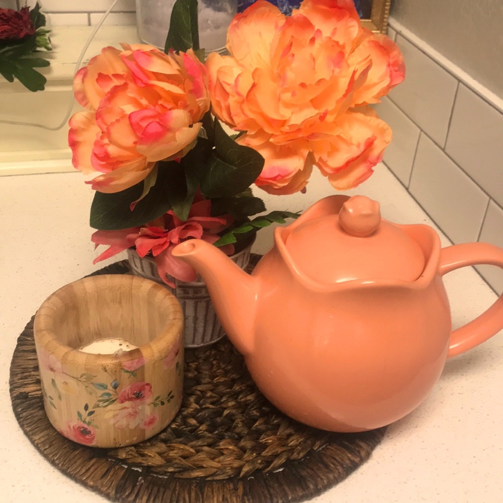 Beautiful clay Tea pot candle holder with flower pot decor
